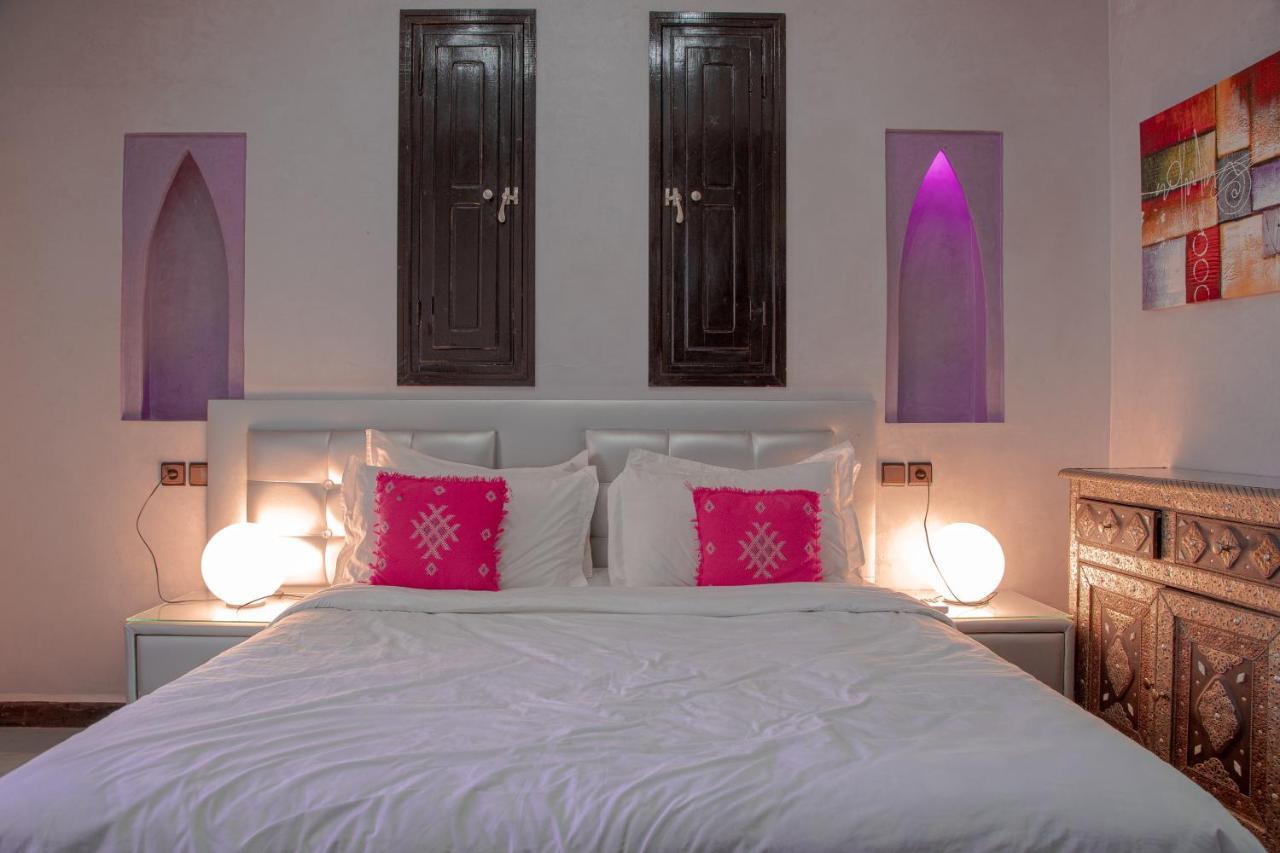 Jnanat Aicha Guesthouse Wawizelte Екстериор снимка