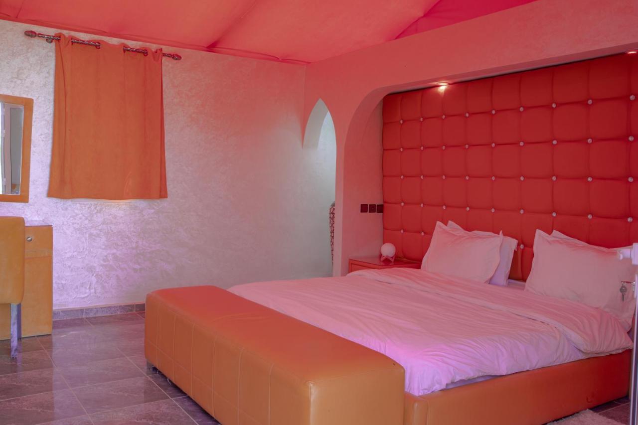 Jnanat Aicha Guesthouse Wawizelte Екстериор снимка