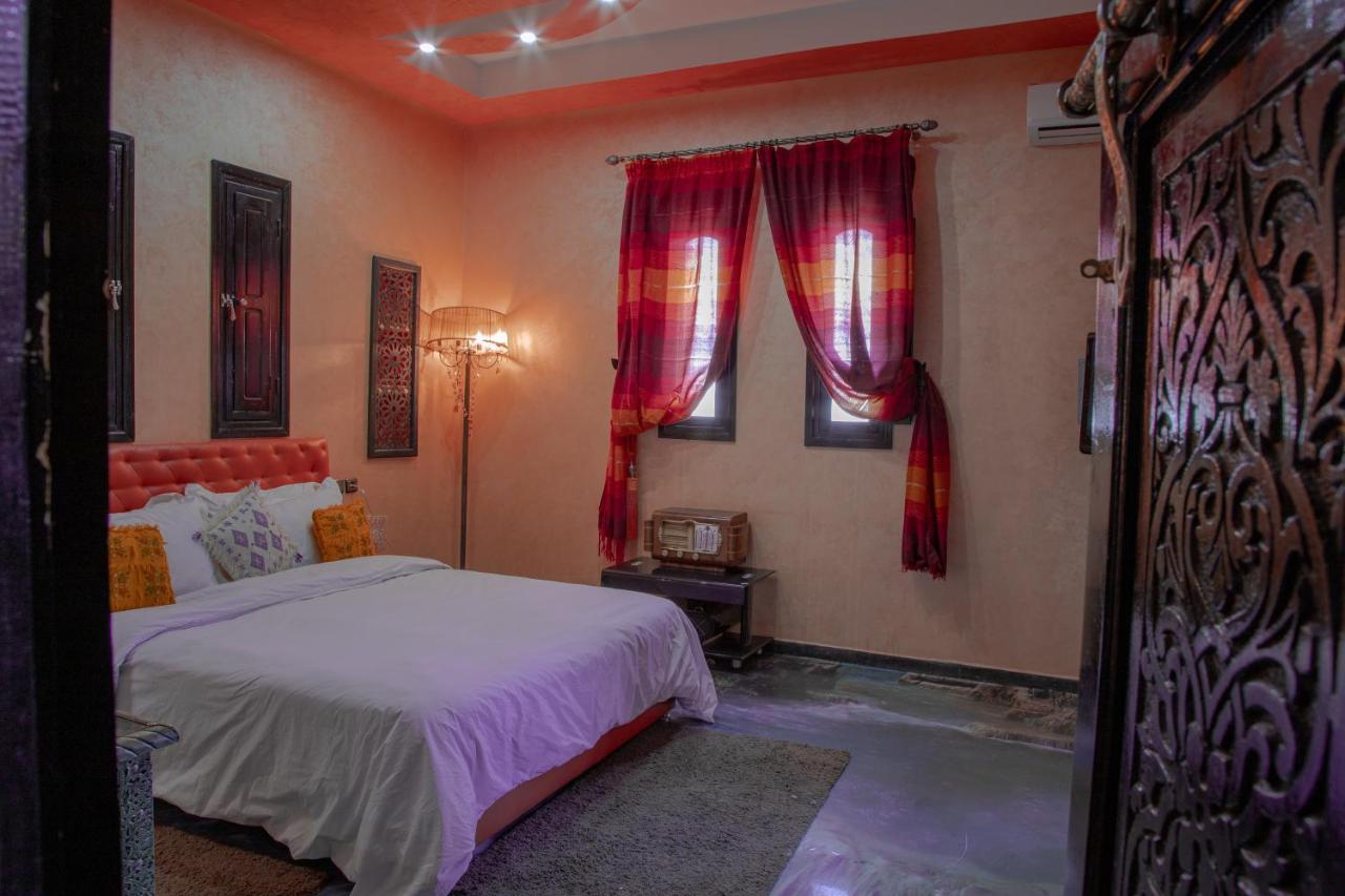 Jnanat Aicha Guesthouse Wawizelte Екстериор снимка