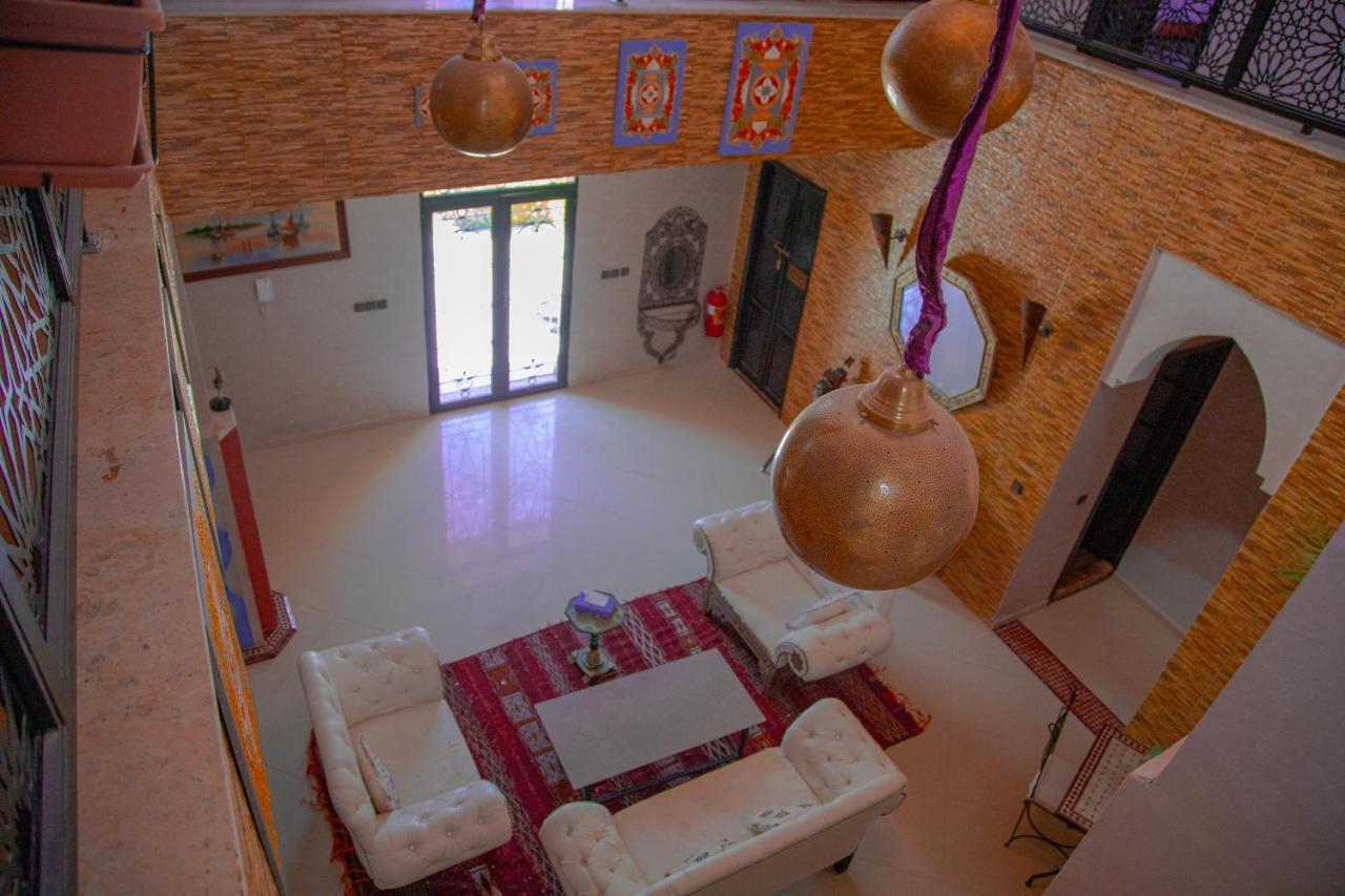 Jnanat Aicha Guesthouse Wawizelte Екстериор снимка