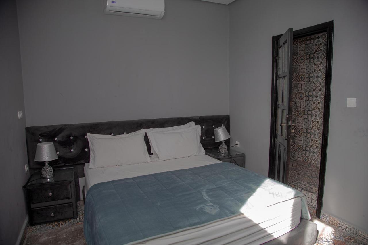 Jnanat Aicha Guesthouse Wawizelte Екстериор снимка