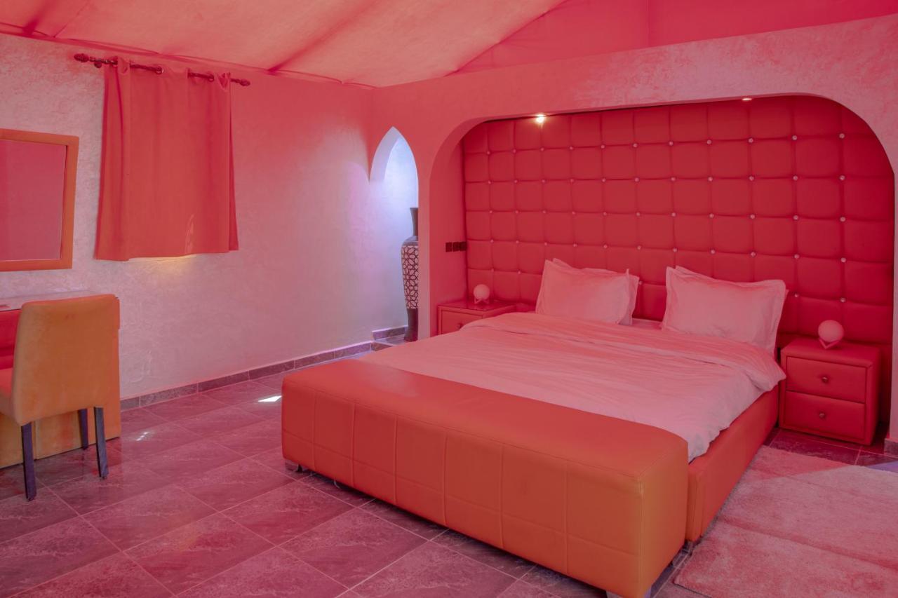 Jnanat Aicha Guesthouse Wawizelte Екстериор снимка