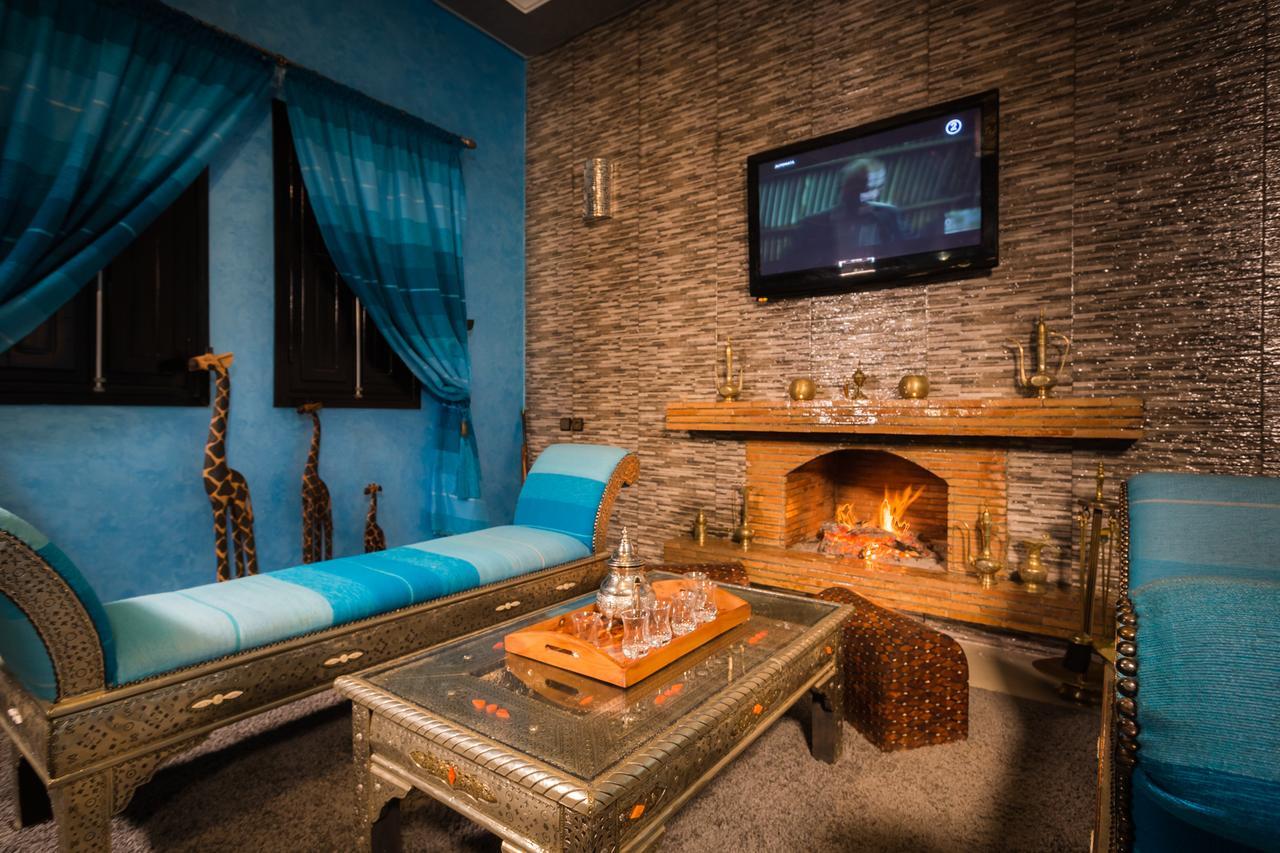 Jnanat Aicha Guesthouse Wawizelte Екстериор снимка